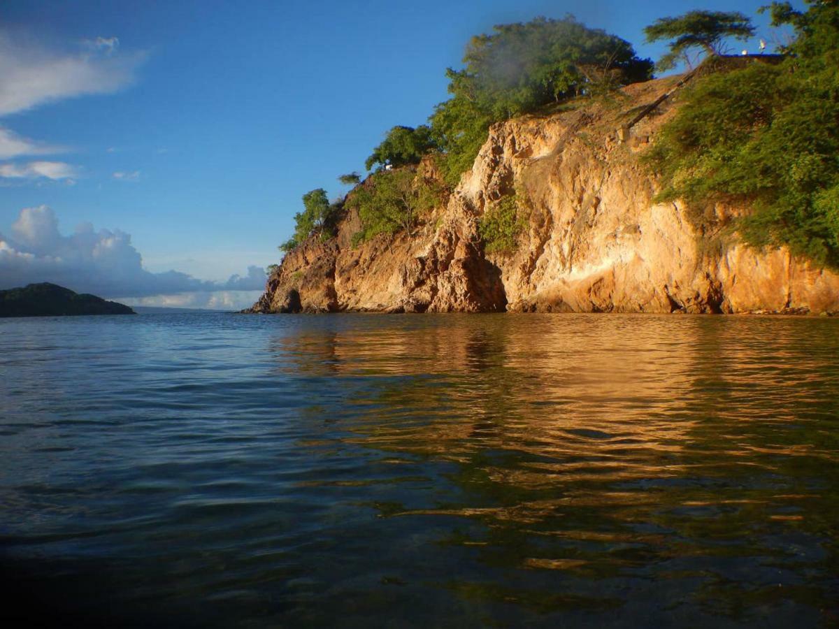 Roches Percees *** Villa Terre-De-Haut Ngoại thất bức ảnh